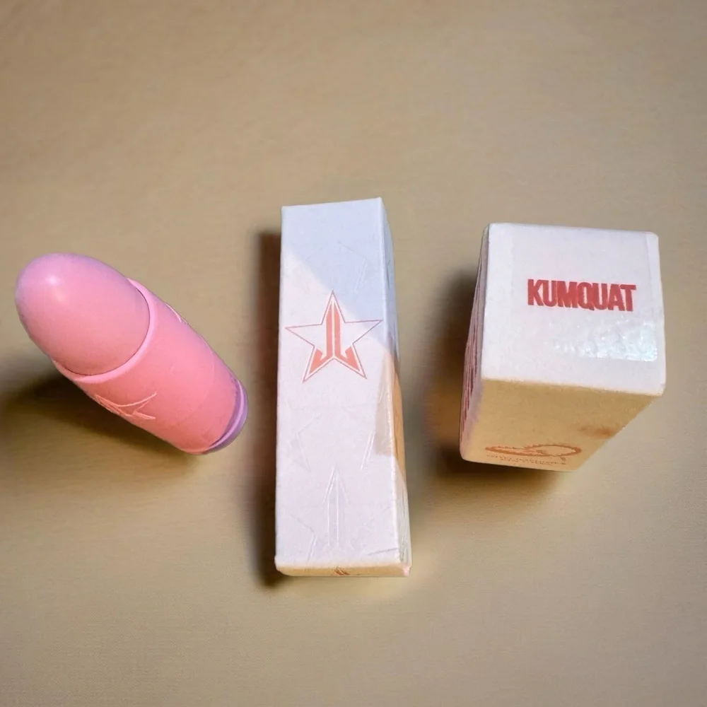 Jeffree Star Velvet Lipstick - Soft Pink